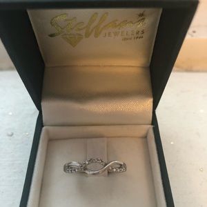 1/10 carat diamond, 10 karat white gold Ring